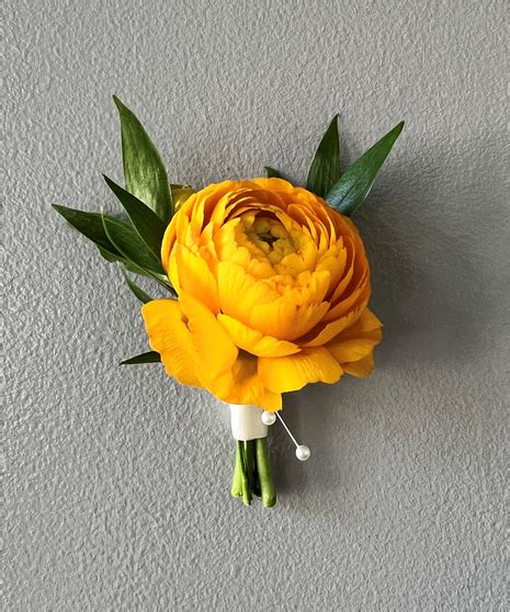 Lemon Grove Boutonniere Baltimore Owings Mills Md Dance Flowers