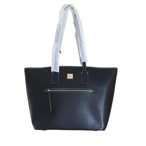 Dooney Bourke Bags Dooney Bourke Black Saffiano Leather Large Zip