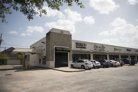 The Heart of Financial Empowerment: Discover TDECU in Houston Heights