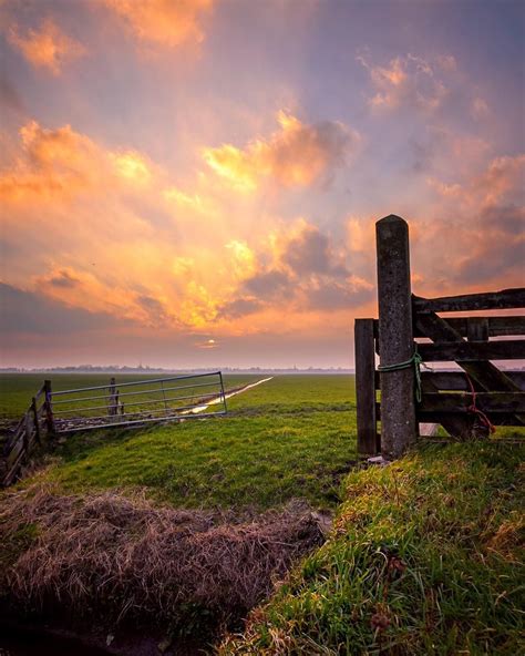 Holland Zoeterwoude Sunset An Awesome Sunset Over The Polders Of