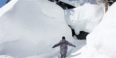 California's historic snowfall will lead to historic floods, officials say