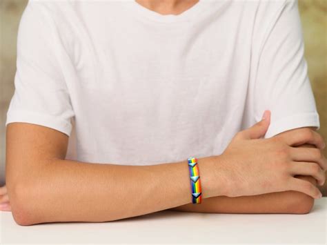 Bulk Daniel Quasar Flag Silicone Bracelet Wholesale Gay Pride