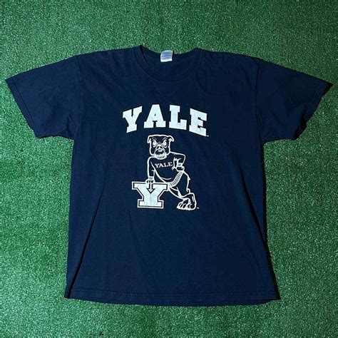 2000s Yale University Mascot Logo Navy Blue Tee. Sz L - Gem