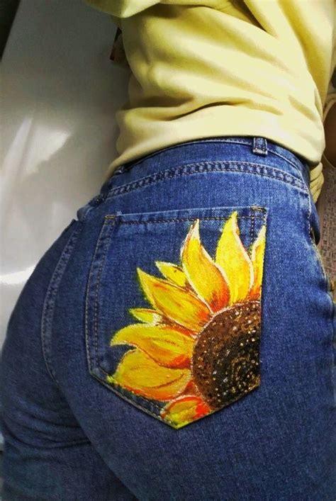 Pin on KOT SÜSLEME Painted clothes diy Denim art Denim jacket diy paint