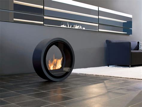 Freestanding Bioethanol Fireplace With Panoramic Glass Roll Fire By Conmoto Bioethanol