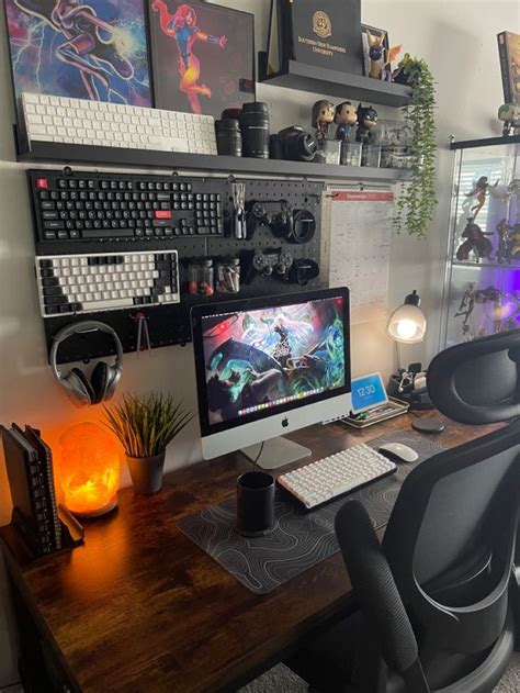 Desk setup 💡 | Home studio setup, Small room setup, Bedroom setup