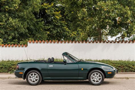 Mazda MX 5 Mk1 Eunos Buyer S Guide Fast Car