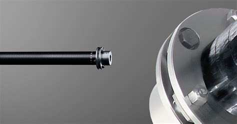 Sprzęgło płytkowe RADEX®-N z wałem kompozytowym z elementem pośrednim z ...