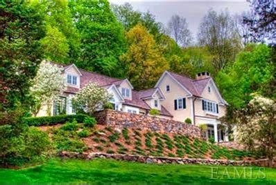 Blake Lively Style Guide: Blake & Ryan's Home (Bedford, NY)