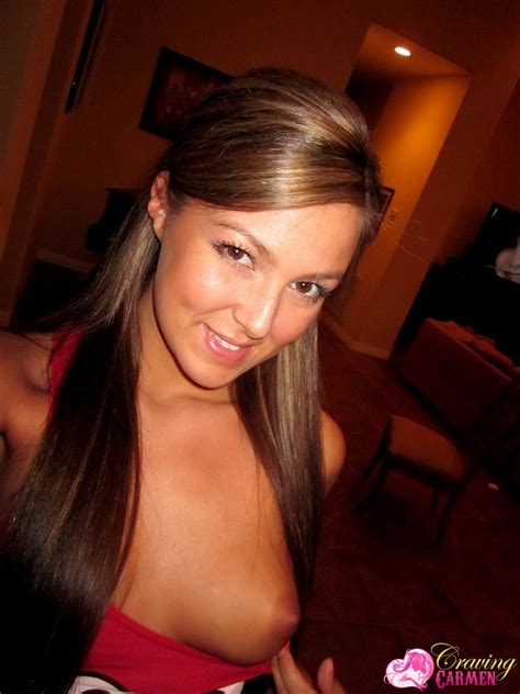 Craving Carmen Showing Her Naked Body Nice And Close Photos
