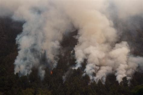 Tenerife en vilo ante el incendio más complejo de los últimos 40 años