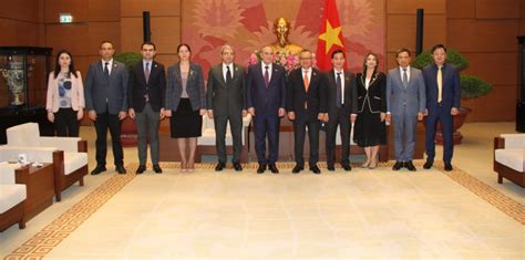 New Azerbaijan Party Delegation Pays Visit To Vietnam Mtm