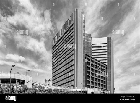 Tokyo city black and white hi-res stock photography and images - Alamy