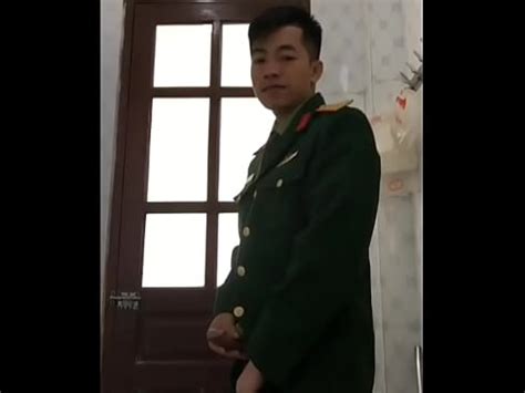 S quan quân ội Việt Nam sục cặc chat sex XNXX
