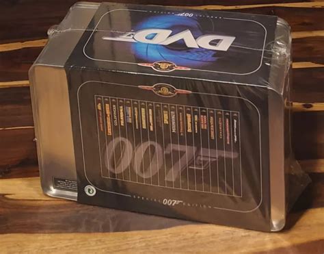 JAMES BOND 007 SPECIAL EDITION COLLECTION MONSTERBOX MIT 20 DVDs NEU