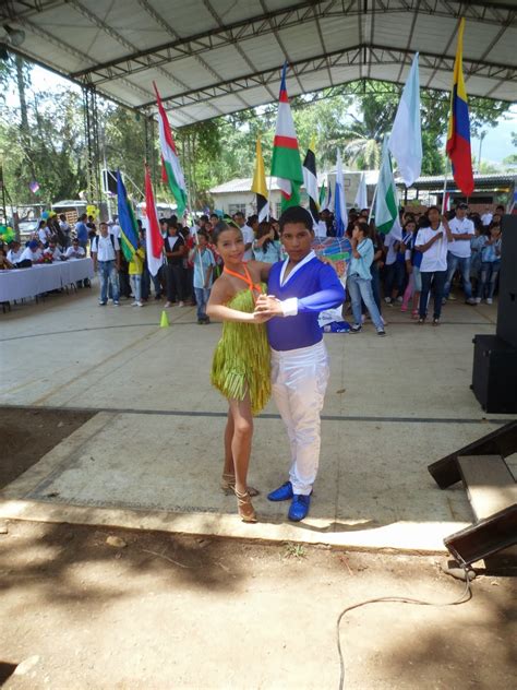 TRAYECTORIA DE LA FUNDACIÓN Y ESCUELA HERMANDAD LATINA