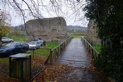 Pictures of Eynsford Castle, Eynsford, Dartford, Kent - See Around Britain