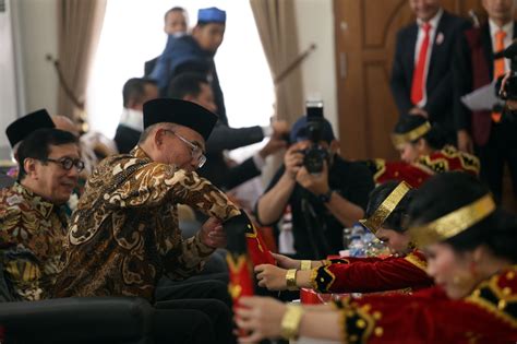 Didepan Ratusan Jemaat Menko Pmk Tekankan Pentingnya Sikap Toleransi