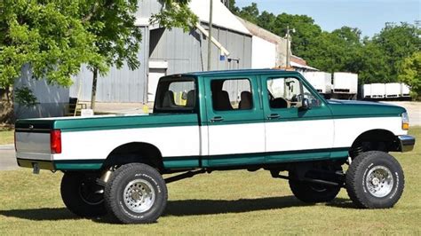 Restored F 250 With An F 350 Chassis Is A Thing Of Beauty Ford