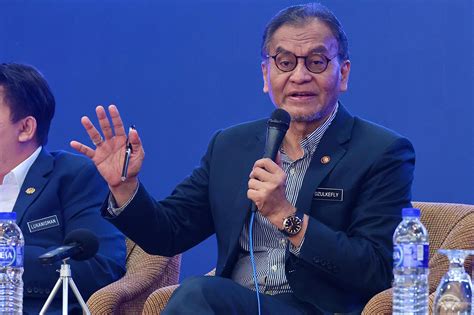 Malaysia Akan Capai Status Negara Tua Menjelang 2030 Menteri