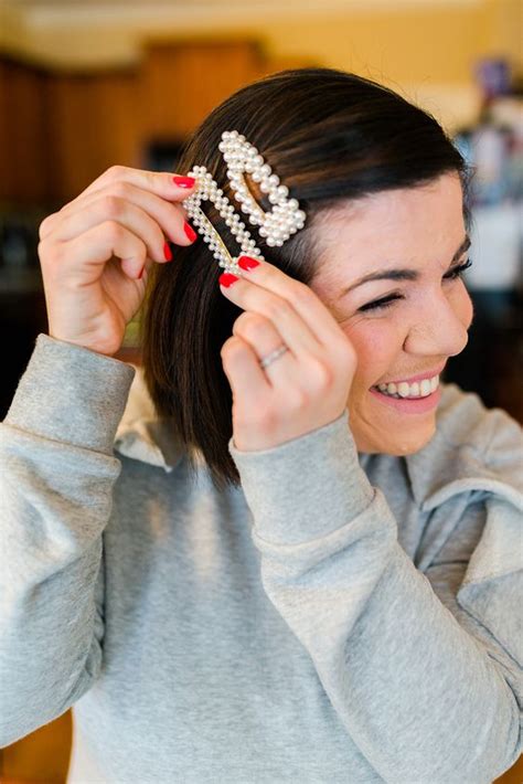 15 Pearl Hair Clips You Need To Try Right Now - Styleoholic