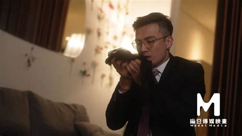 Horny Secretary Be The Master And Footjob Her Boss Porn Picture Gallery PornHat