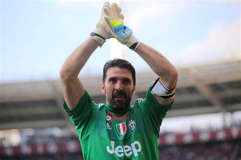 Galer A Con La Retirada De Gianluigi Buffon De A Os Italia Dice