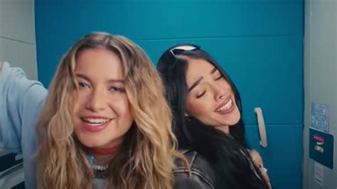 TQUM Sofia Reyes Ft Danna Paola Top Ten