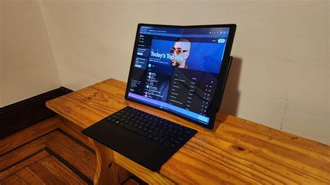 HP Spectre Fold review | Mashable