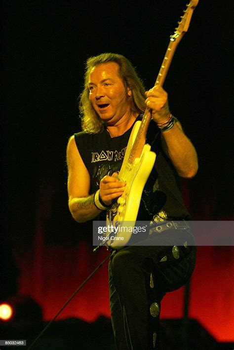 Photo Of Dave Murray And Iron Maiden Dave Murray Playing Guitar Live News Photo Getty Images