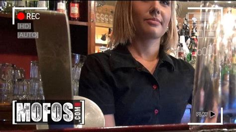 Vintage Mofos Hot Barmaid Rihanna Samuel Flashes Her Tits To A Customer Before She Sucks His
