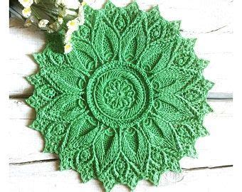 Large Green Red Doily 23 Inches Christmas Doily Crochet Doily Christmas