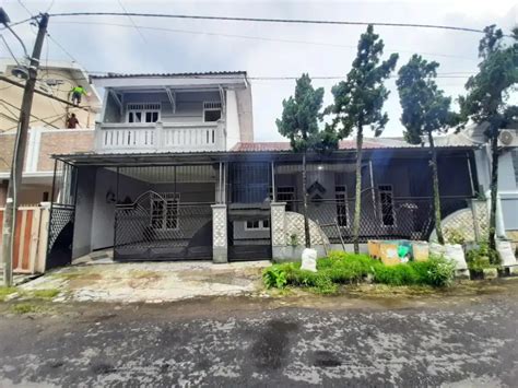 Rumah Lantai Siap Huni Kamar Area Perumahan Sulfat Agung Dijual