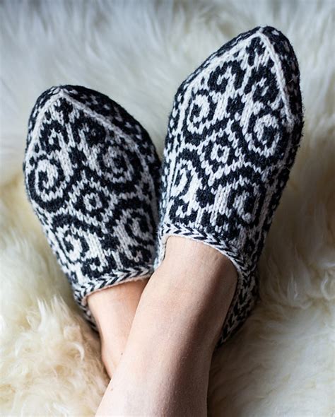 Ravelry S Rine Slippers Pattern By Kristin Drysdale