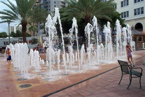 Clematis Street Is One Of The Very Best Things To Do In Palm Beach West Palm Beach