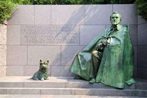 FDR Memorial in Washington DC (Parking & Visiting Tips)