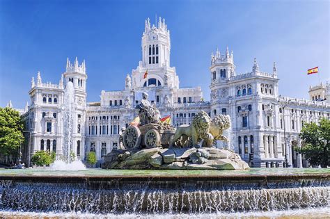 Palacio de Cibeles in Madrid, Spain : r/ArchitecturalRevival