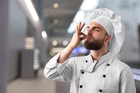 Hombre Chef Profesional Que Muestra El Signo De Delicioso Chef Hombre