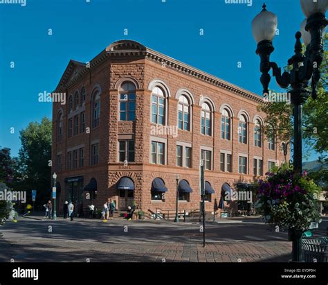 USA, Downtown shopping district of Aspen; Colorado Stock Photo - Alamy