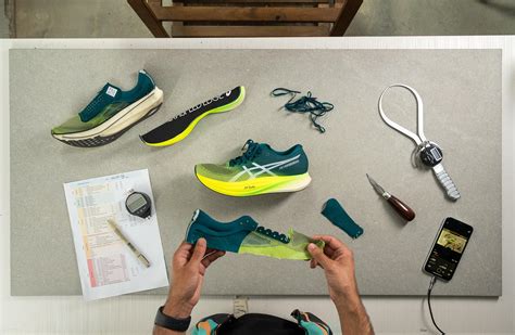 Cut in half: ASICS Metaspeed Edge+ Review | RunRepeat