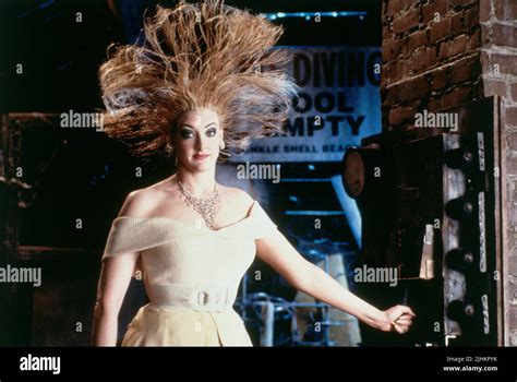 JOAN CUSACK, ADDAMS FAMILY VALUES, 1993 Stock Photo - Alamy