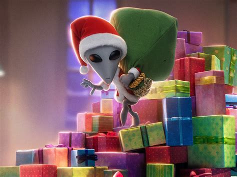 'Alien Xmas' Netflix Review: Stream It or Skip It?