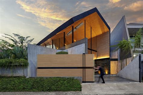 Gallery of Bernaung House / RAD+ar (Research Artistic Design + architecture) - 1