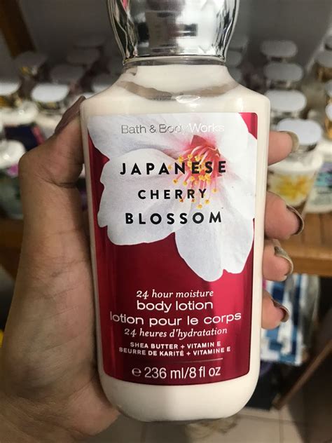 Free Paperbag Bath Body Works Bbw Japanese Cherry Blossom Lotion