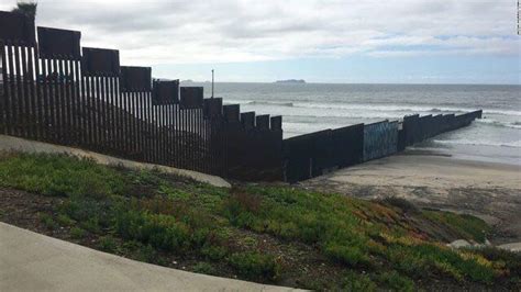 The end of the US/Mexico border wall : r/Borderporn