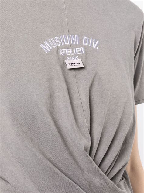 Musium Div Twisted Logo Embroidered Crop Top In Grau Modesens