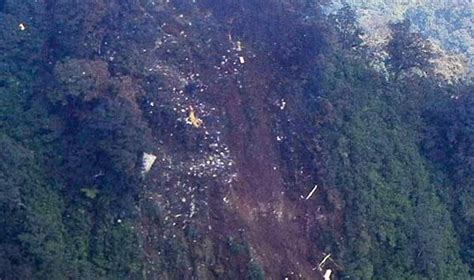 Foto Lokasi Jatuhnya Pesawat Sukhoi Superjet Di Kaki Gunung Salak