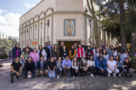 Capilla A Os De Ser El Don De Dios Entre La Comunidad