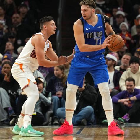 Luka Doncic tops 10,000 career points with 50 in Mavs' win - Thereffere