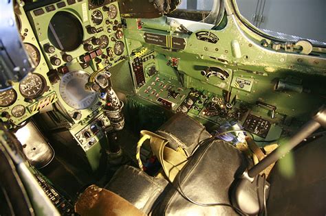 Jet Airlines: Dassault Mirage 2000D cockpit